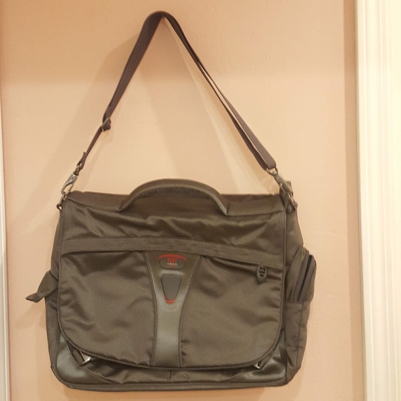 Tumi Bags Tumi Ttech Adventure Laptop Messenger Bag Large Poshmark